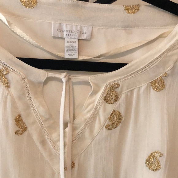 Gorgeous white and gold long sleeve blouse - Picture 2 of 3